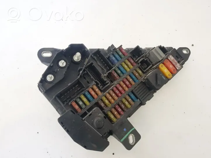 BMW 5 E60 E61 Fuse box set 6906603