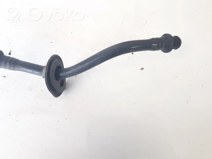 Volkswagen PASSAT B5 Tube d'admission d'air 8d0611743e