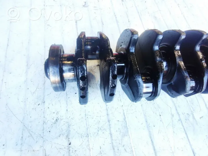 Audi 80 90 B3 Crankshaft 