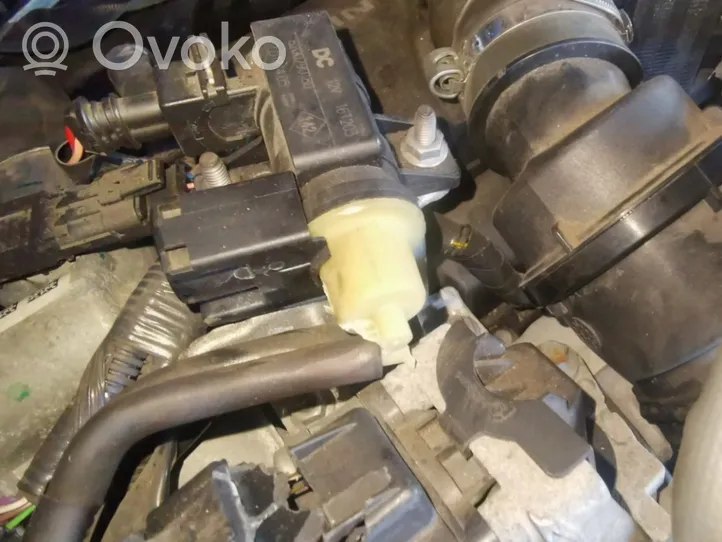 Nissan Qashqai Zawór podciśnienia / Elektrozawór turbiny 8200790180