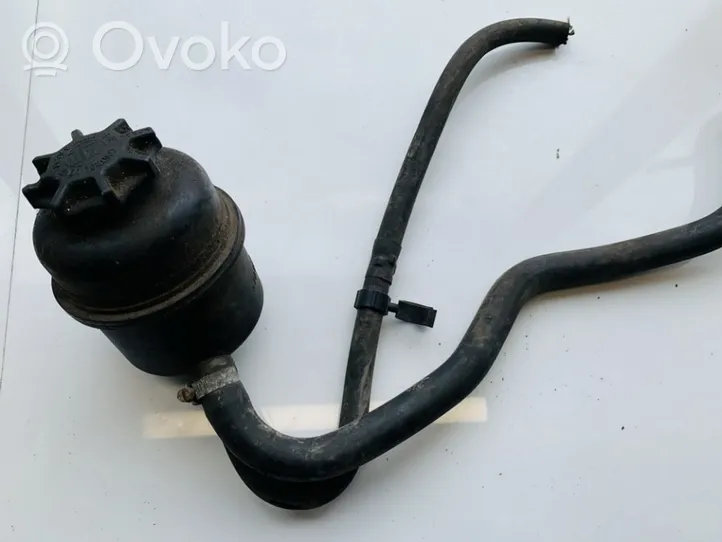 Saab 9-5 Zbiornik płynu wspomagania układu kierowniczego 5238266