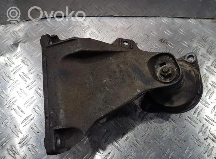 Audi 80 90 S2 B4 Dzinēja nostiprināšanas stiprinājums-kronšteins 8a0199308