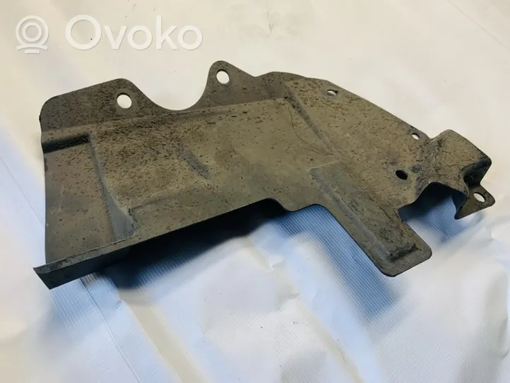 Nissan Qashqai Moottorin alustan välipohjan roiskesuoja 64839jd00A