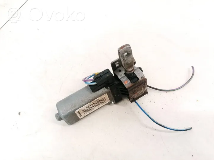 Volvo S40 Seat adjustment motor 988582103