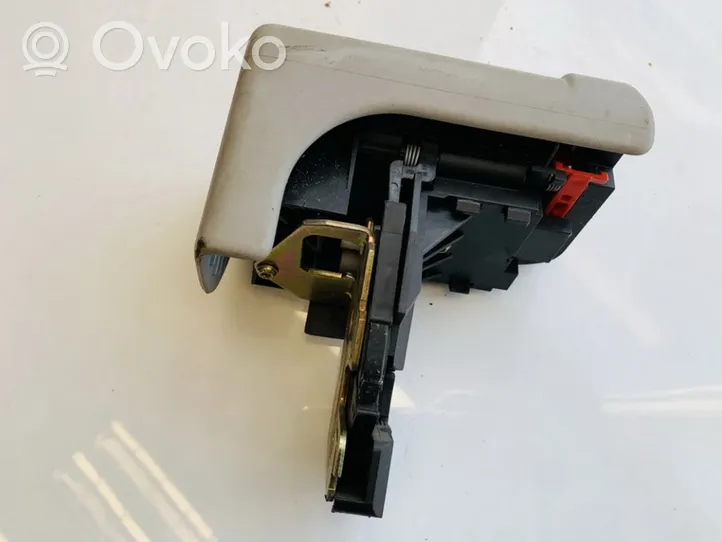 Volvo S40 Zatrzask blokady oparcia fotela 8621649