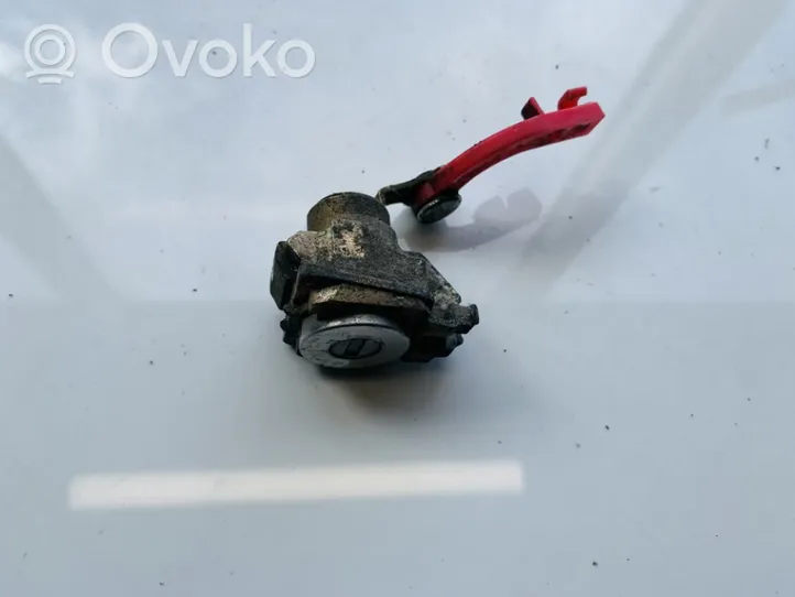 Toyota Avensis Verso Front door lock (next to the handle) 