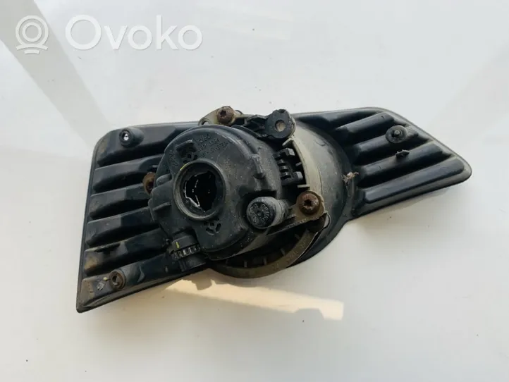 Opel Tigra B Światło przeciwmgłowe przednie 93162188