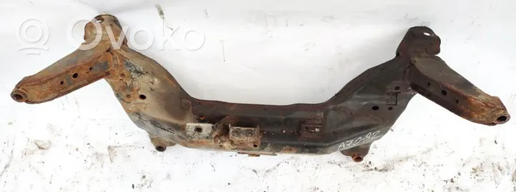 Nissan Almera N16 Sottotelaio anteriore 