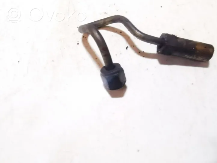 Nissan X-Trail T30 Tuyau d'alimentation conduite de carburant 