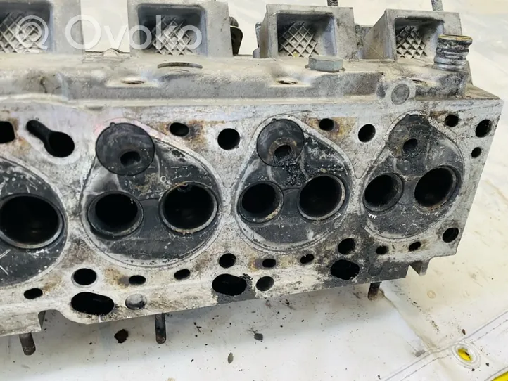 BMW 5 E39 Engine head 2244250