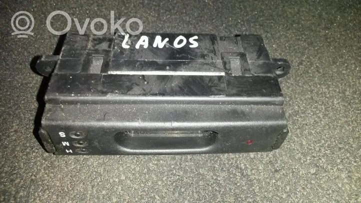 Daewoo Lanos Monitori/näyttö/pieni näyttö 96236125