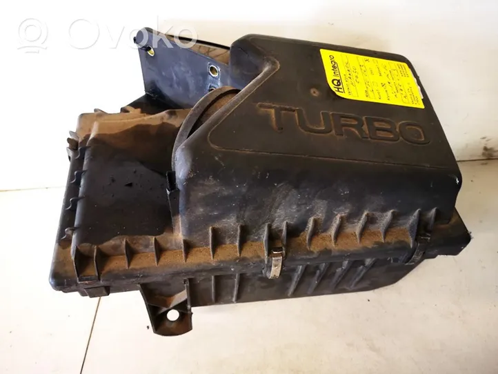 Volvo S70  V70  V70 XC Boîtier de filtre à air 9161886