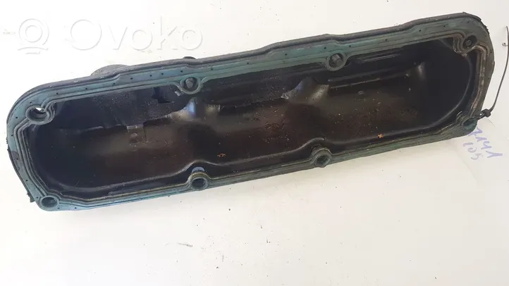 Chrysler Town & Country III Rocker cam cover 