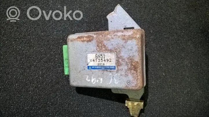 Mazda 626 Module de contrôle de boîte de vitesses ECU x4t35492