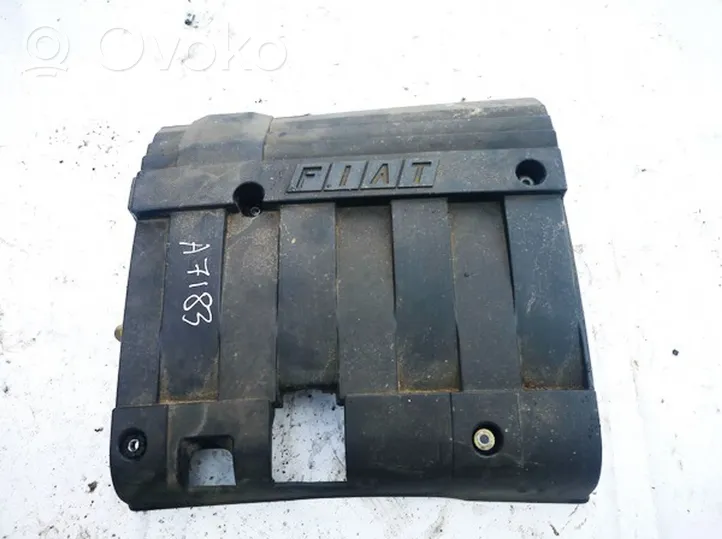 Fiat Stilo Couvercle cache moteur 46784460