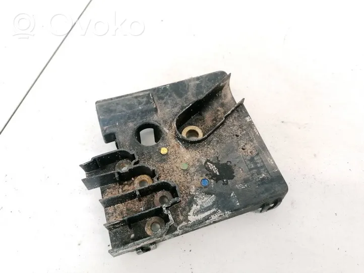 Mercedes-Benz E W211 Coperchio scatola dei fusibili A2115461341