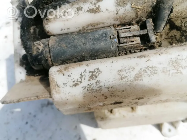 Toyota Corolla E120 E130 Pompe de lave-glace de pare-brise 