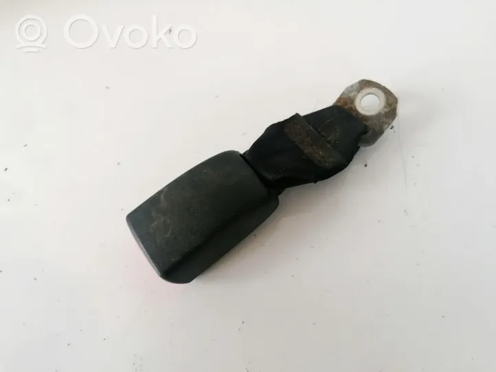 Toyota Aygo AB10 Klamra tylnego pasa bezpieczeństwa e034501