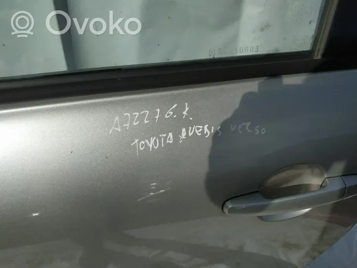 Toyota Avensis Verso Galinės durys pilkos