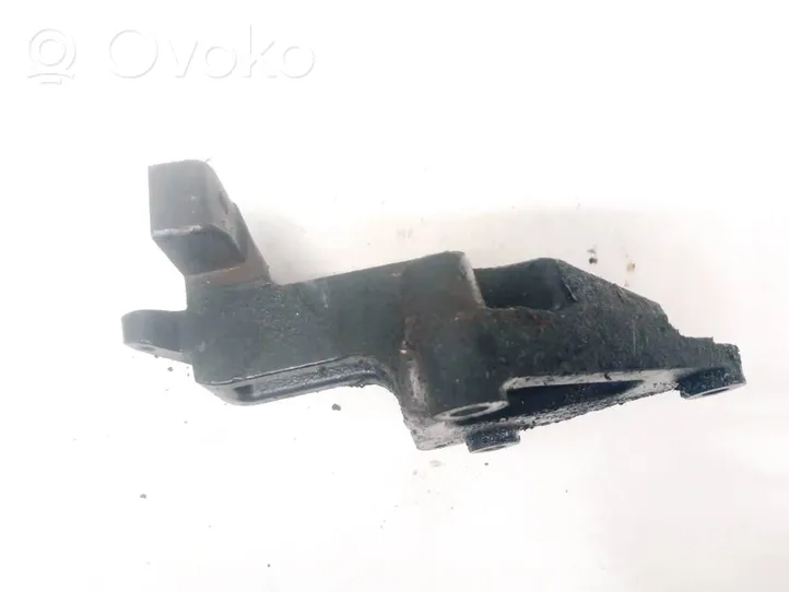 Chevrolet Captiva Engine mounting bracket 92067381