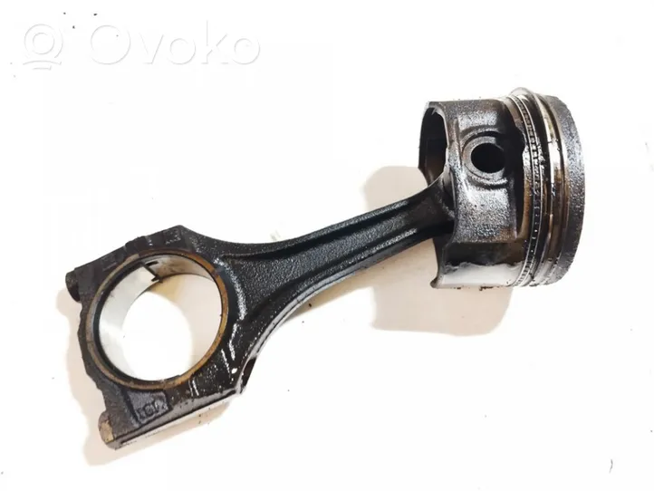 Daewoo Lacetti Piston with connecting rod 