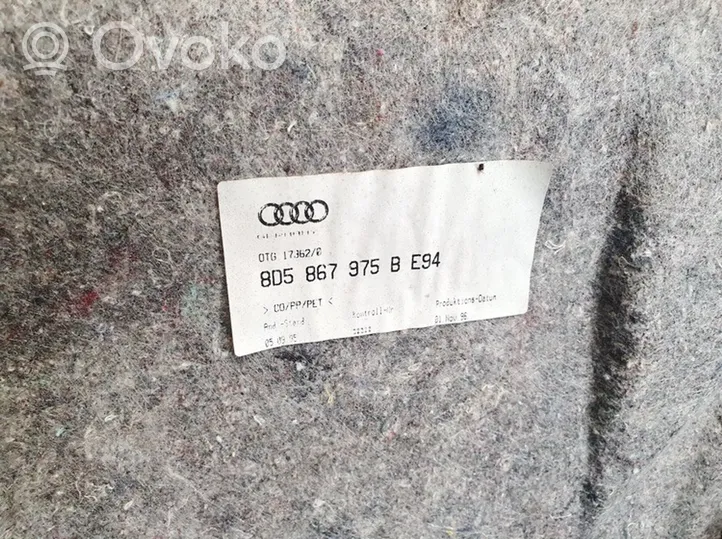 Audi A4 S4 B5 8D Altro elemento di rivestimento bagagliaio/baule 8d5867975