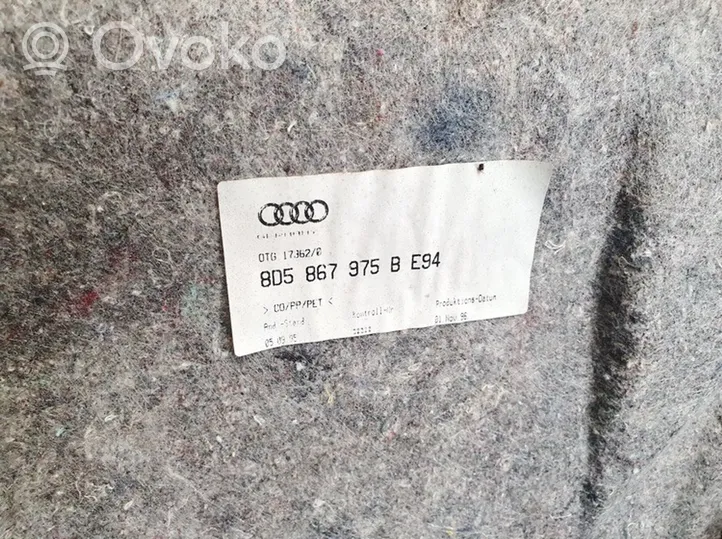 Audi A4 S4 B5 8D Kita bagažinės apdailos detalė 8d5867975