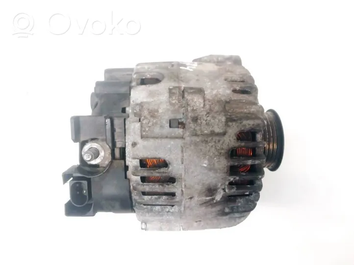 Toyota Avensis T270 Alternator 8574045