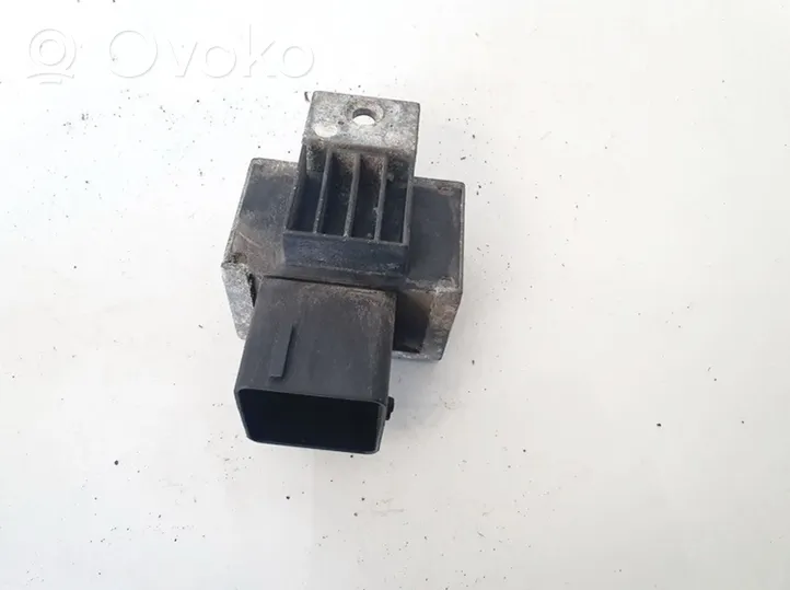 Nissan Qashqai Hehkutulpan esikuumennuksen rele 9640469680