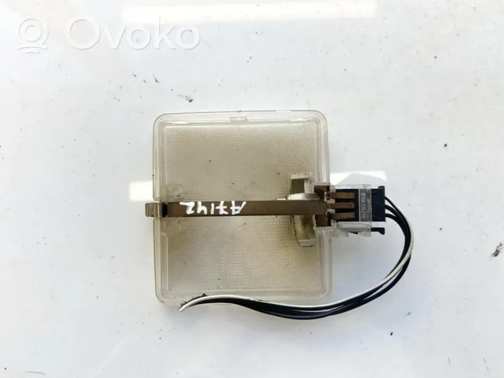 Audi 80 90 B3 Lampka podsufitki tylna 443947105d