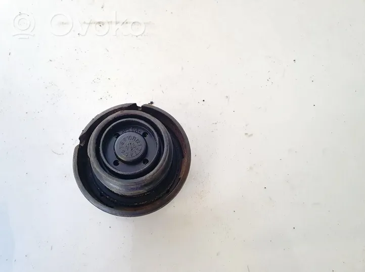 Audi 80 90 S2 B4 Fuel tank filler cap 1h0201553b