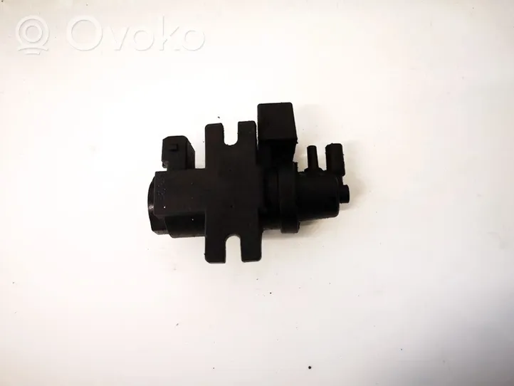 BMW 5 E60 E61 Solenoidinis vožtuvas 70057903