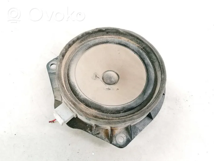 Toyota Yaris Verso Głośnik drzwi przednich 8616052030