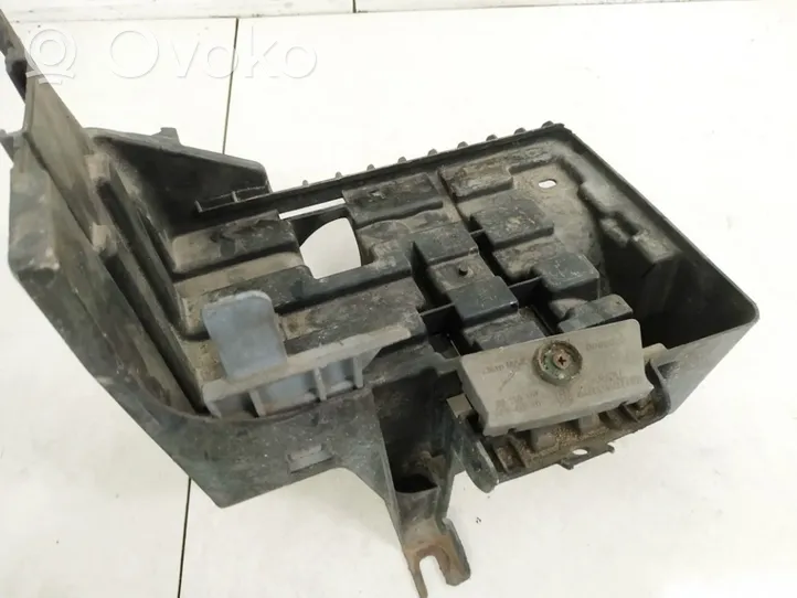 Opel Meriva A Battery box tray 13256603