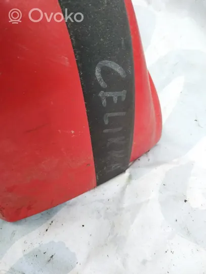 Toyota Celica T180 Zderzak tylny raudonas