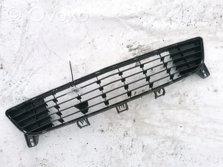 Opel Meriva A Front bumper lower grill 13193495