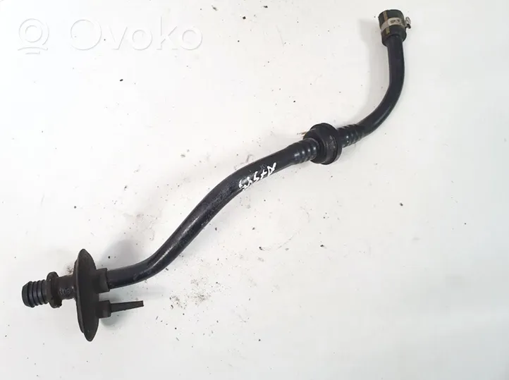 Volkswagen PASSAT B5 Tube d'admission d'air 8d0611743