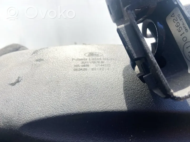 Volvo V50 Lusterko wsteczne e11015624