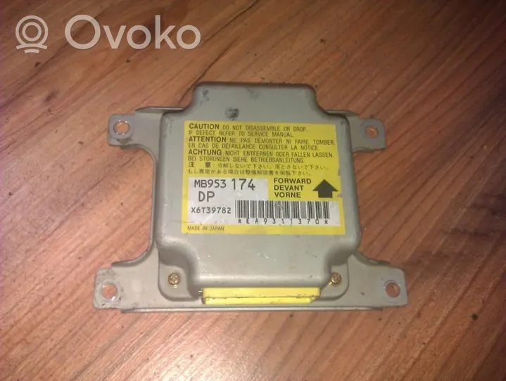 Mitsubishi Colt Module de contrôle airbag MB953174