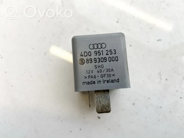 Audi A6 S6 C5 4B Inne przekaźniki 4d0951253