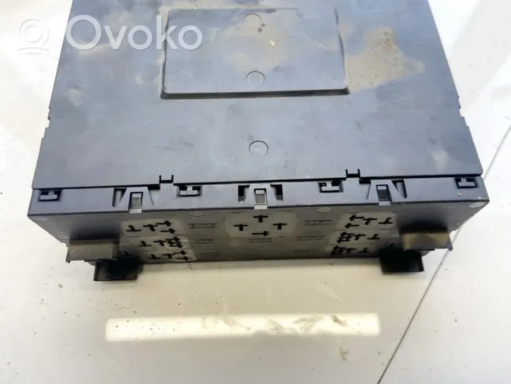 Skoda Octavia Mk2 (1Z) Set scatola dei fusibili 3c0937049e