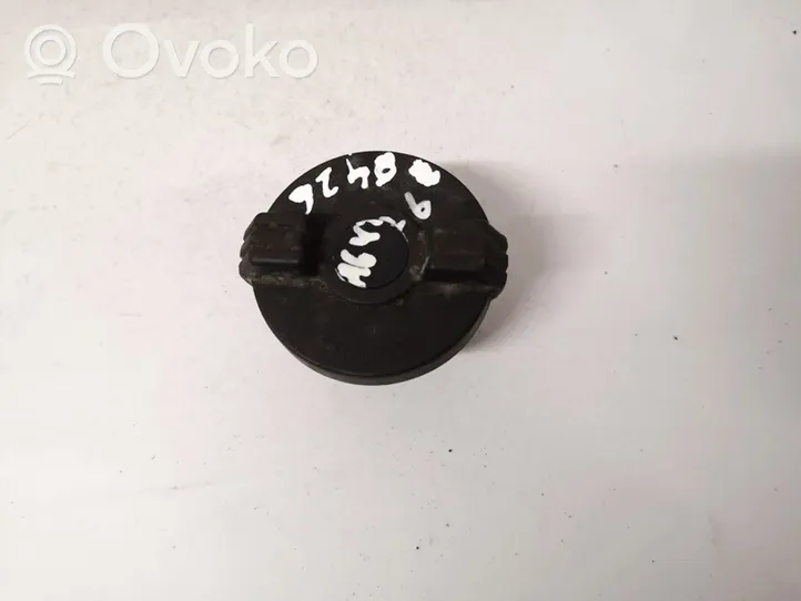 Lada Niva Tappo del serbatoio del carburante 21081103010