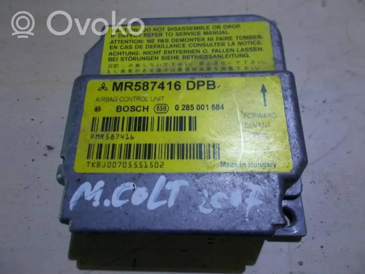 Mitsubishi Colt Sterownik / Moduł Airbag mr587416dpb