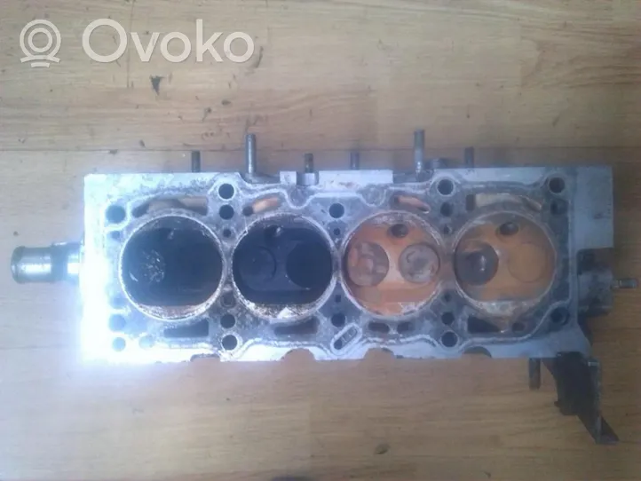 Fiat Punto (176) Głowica silnika 46770033