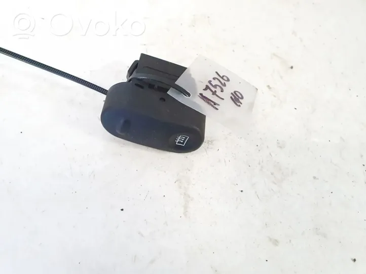 Renault Kangoo I Windscreen/window heater switch 093829b