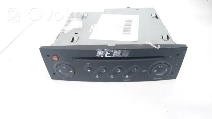 Renault Megane II Radio/CD/DVD/GPS-pääyksikkö 8200483757