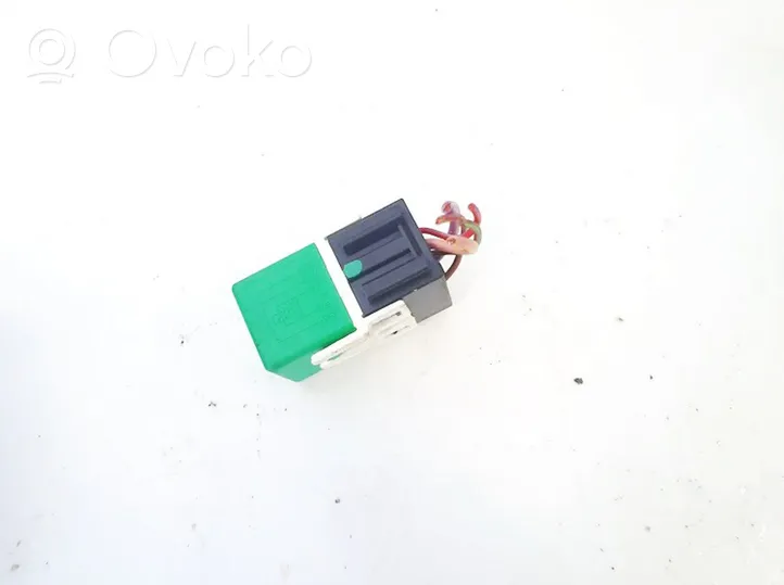 Mercedes-Benz Vaneo W414 Other relay 0025422319