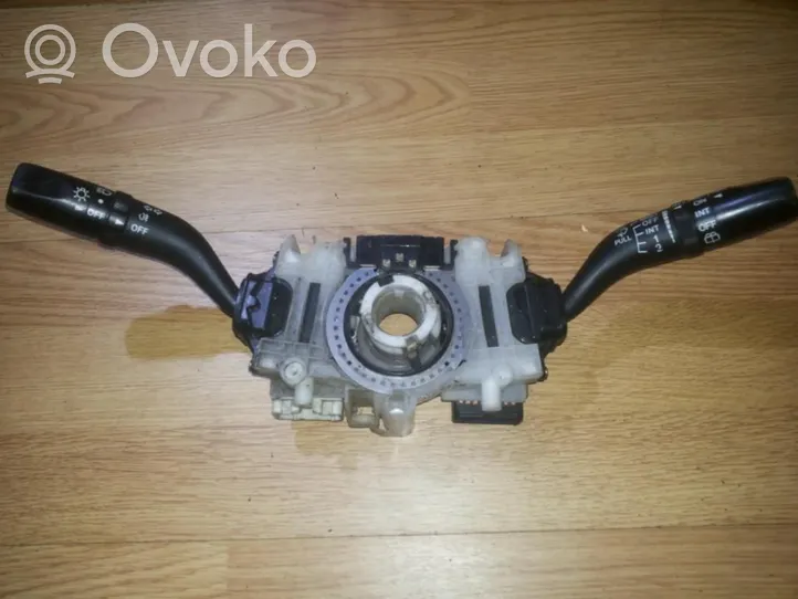 Mazda 6 Leva/interruttore dell’indicatore di direzione e tergicristallo gj5m17d318