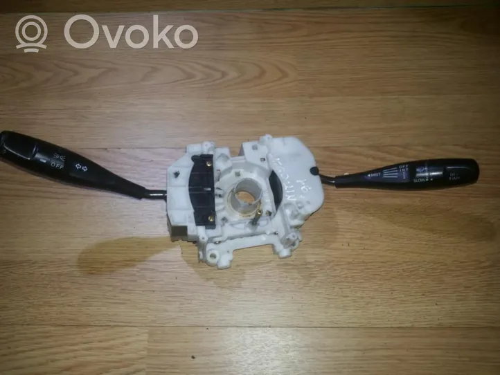 Mitsubishi Colt Manetka / Przełącznik kierunkowskazów wycieraczek r1753426l