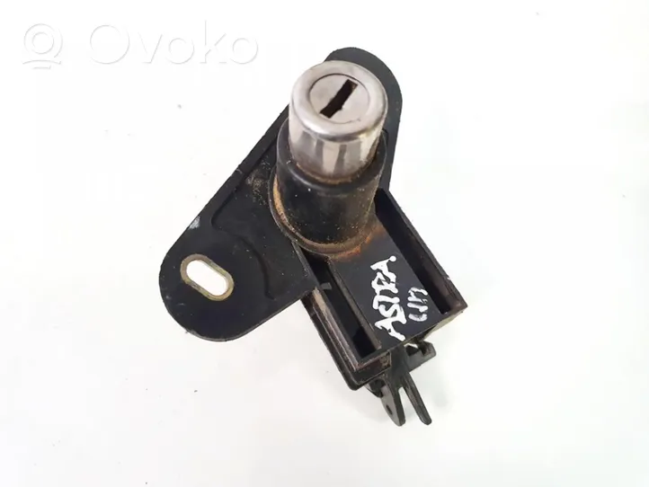 Opel Astra G Tailgate exterior lock 